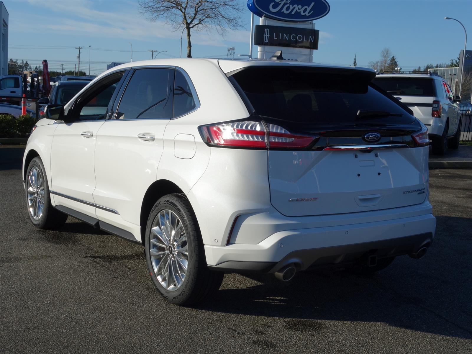 2020 Ford Edge Titanium Star White, 2.0L EcoBoost® Engine | Dams Ford